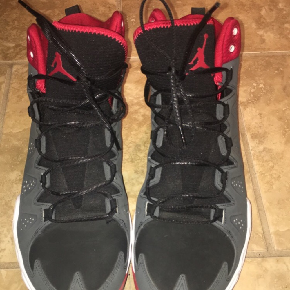 • 2 pairs of Jordans & 1 pair of Timberlands male
